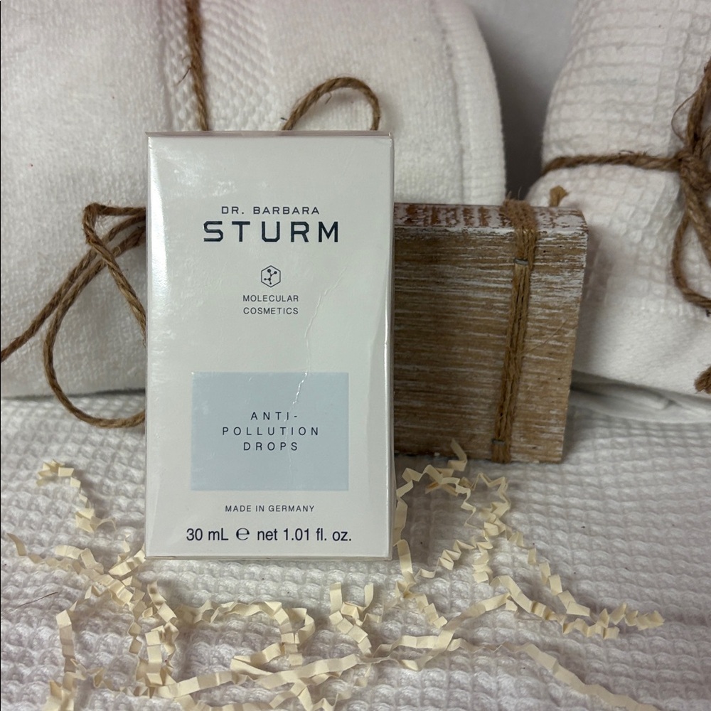 Dr. Barbara Sturm Molecular Cosmetics Anti-Pollution Drops